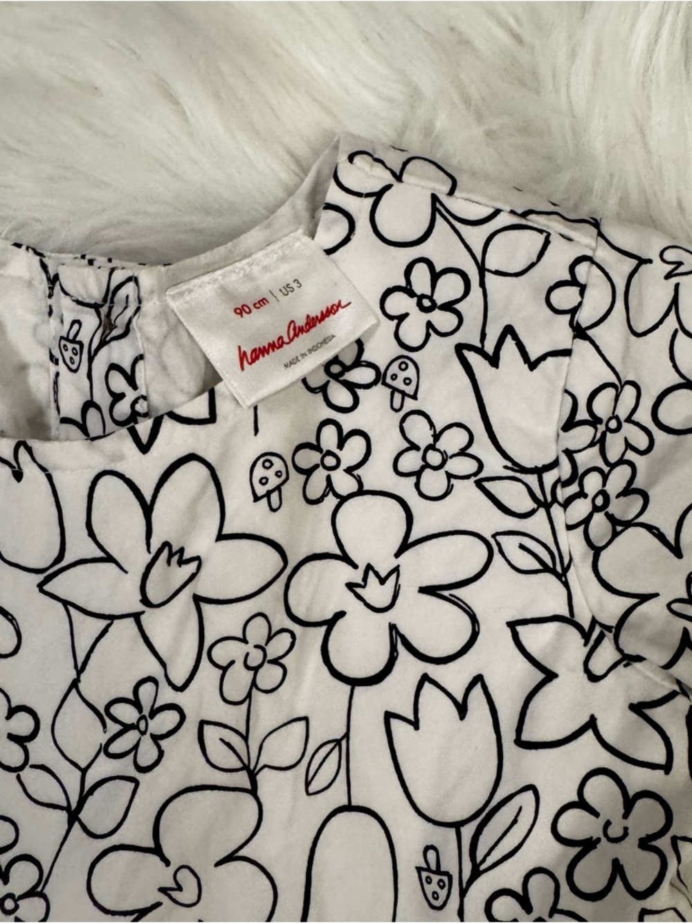 Hanna Andersson White Dress with Black Floral Outline - Picture 4 of 12